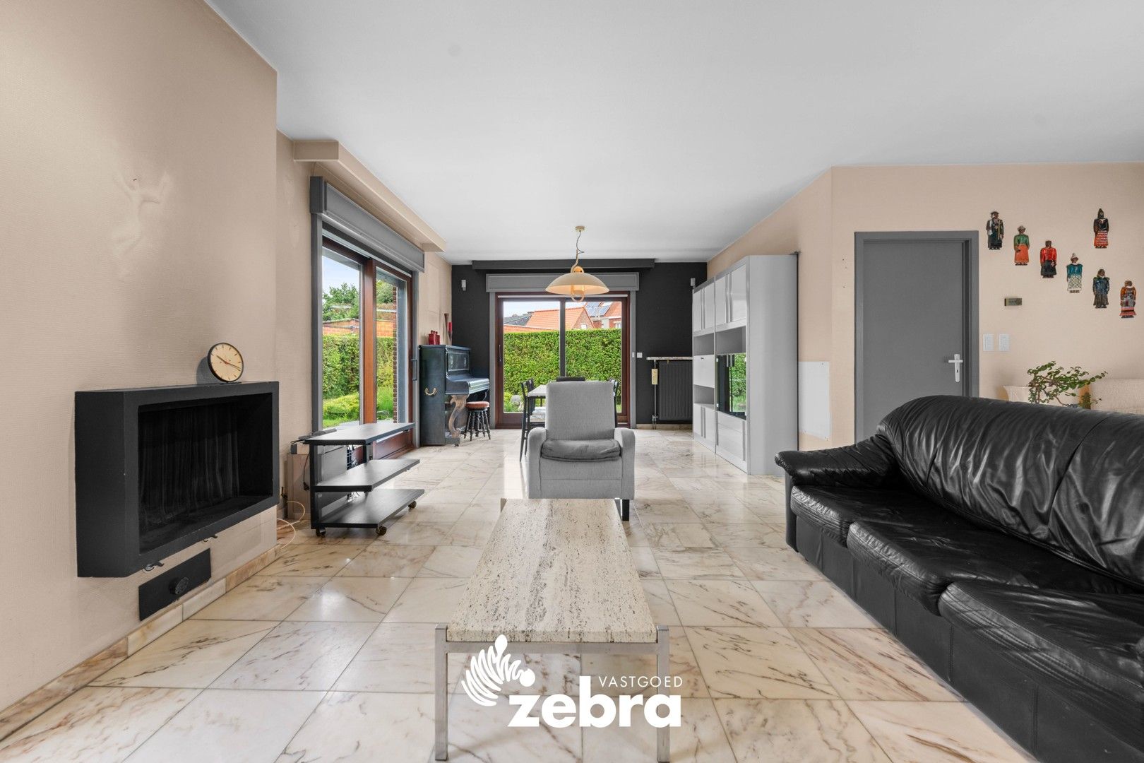 Op te frissen alleenstaande woning met vier of meer slaapkamers & garage te Roeselare! foto 4