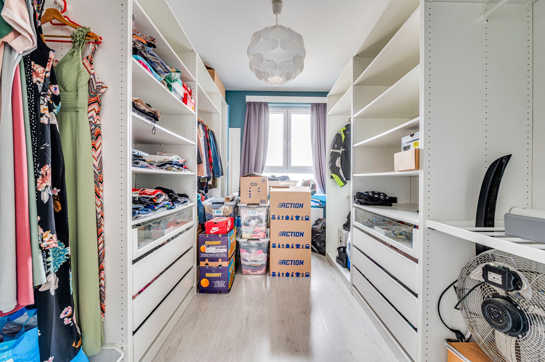 Ruime woning met 4 slaapkamers en tuin foto 12