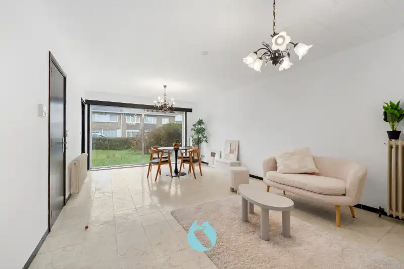 Gelijkvloers appartement met tuin en garage foto 4