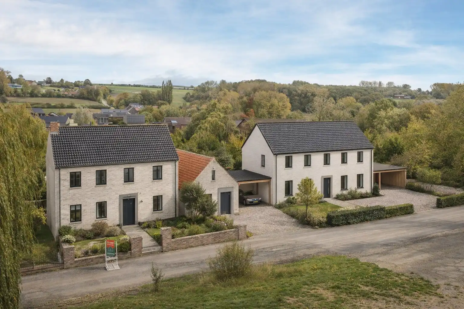 Prachtig gelegen bouwgrond geschikt voor 1 of 2 open bebouwingen foto {{pictureIndex}}