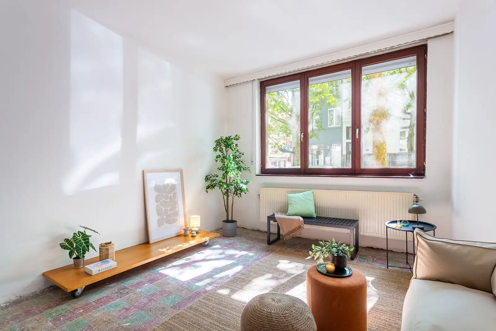 Woning met 6 slaapkamers, volledig naar eigen smaak renoveren foto 2