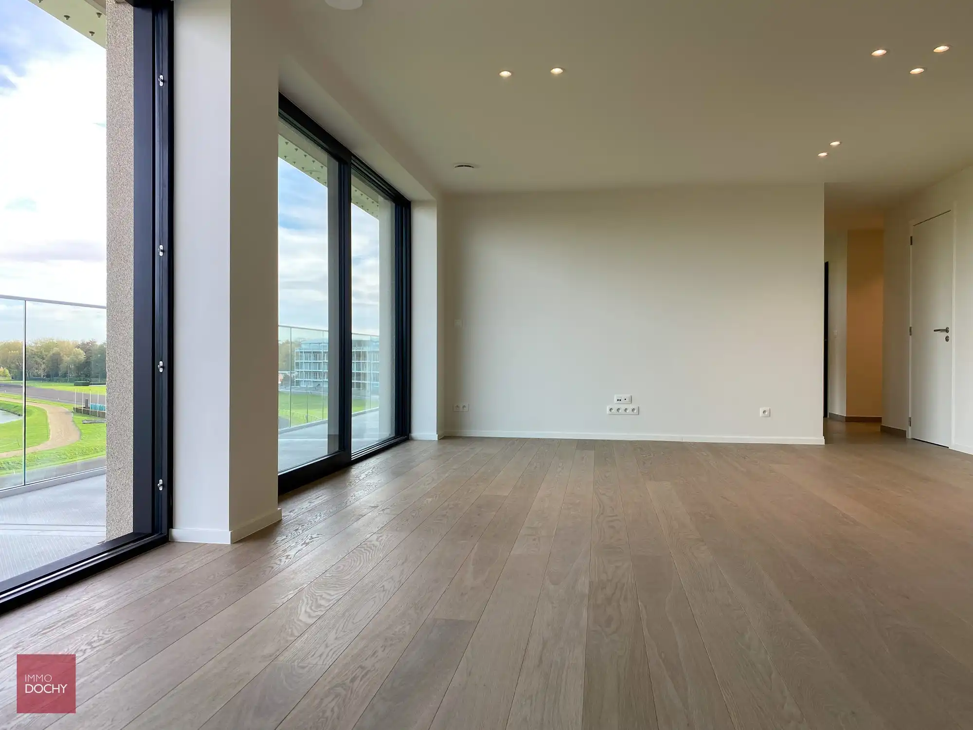 Volledig vernieuwd standingvol appartement met zicht op renbaan - Res. Hippique | Holstraat foto 2