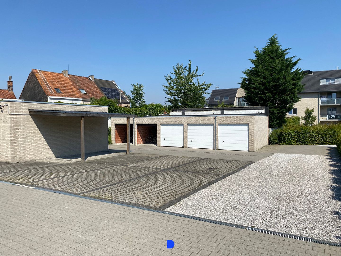 Mooi appartement met 2 terrassen in het centrum van Rumbeke. foto 6