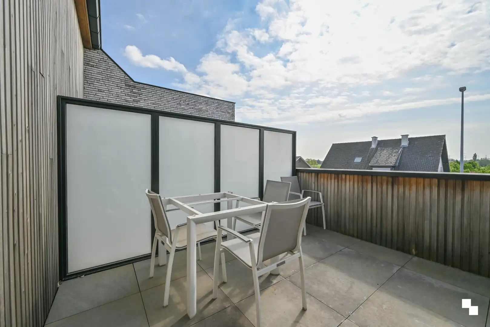 Energiezuinig tweeslaapkamerappartement met terras in Beveren-Leie! foto 15