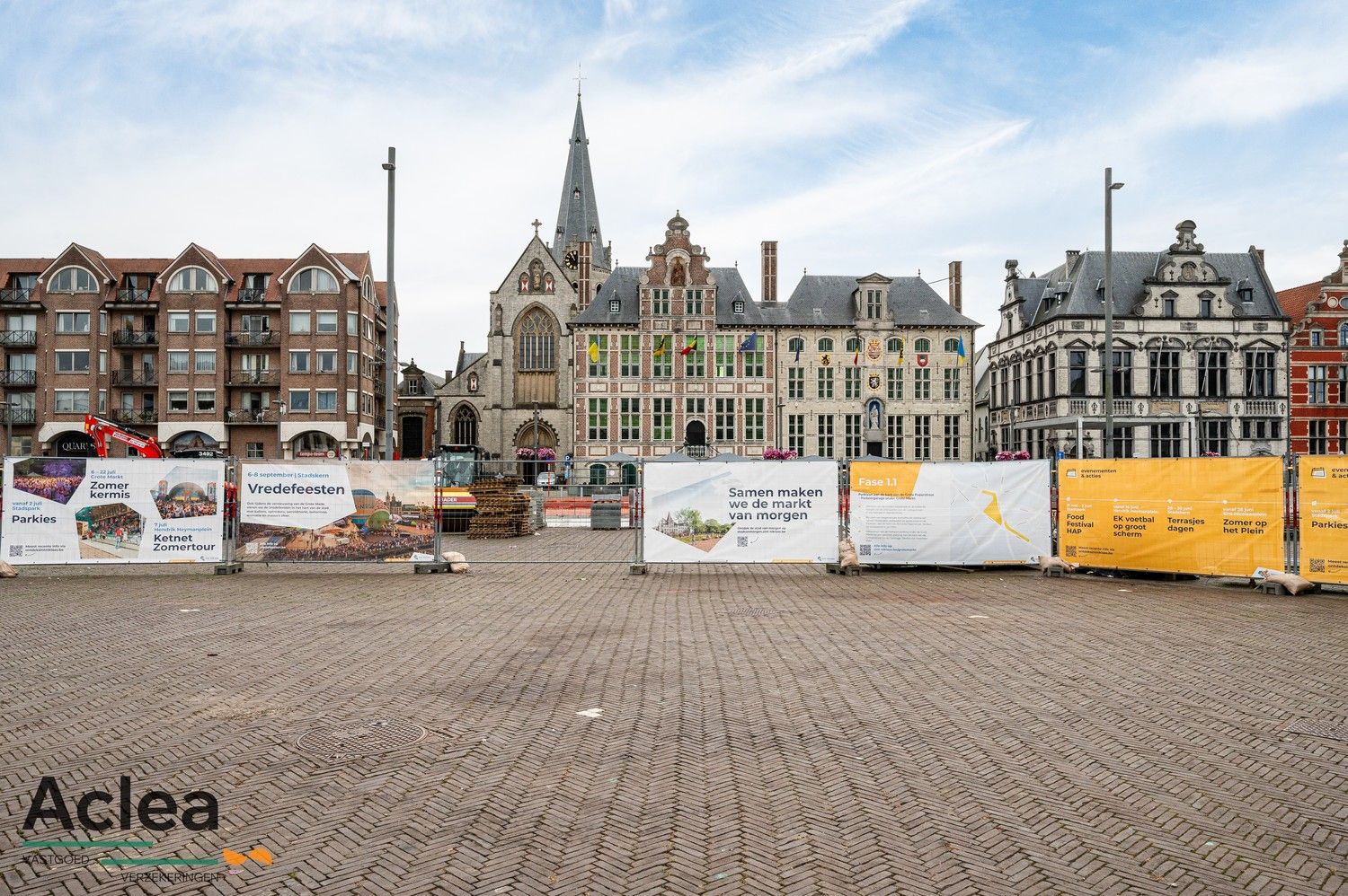 Op te frissen appartement met zicht op de markt van Sint-Niklaas foto 35