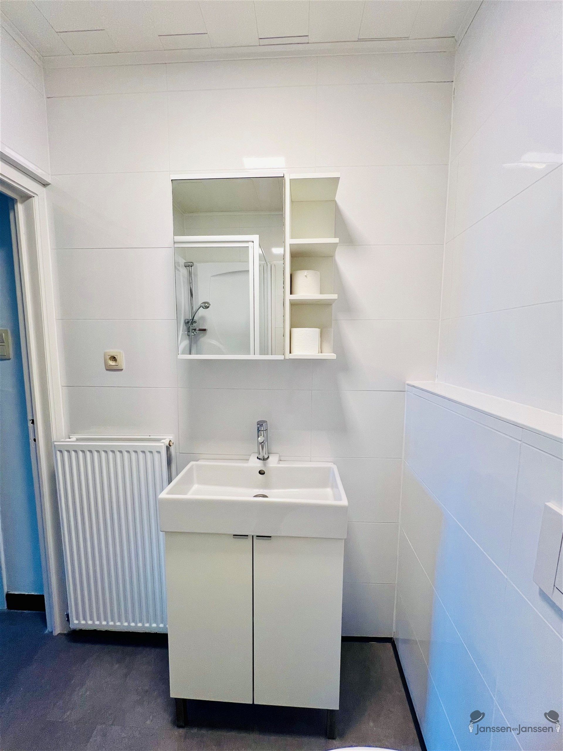 Ruim 2 slpk appartement in centrum foto 11