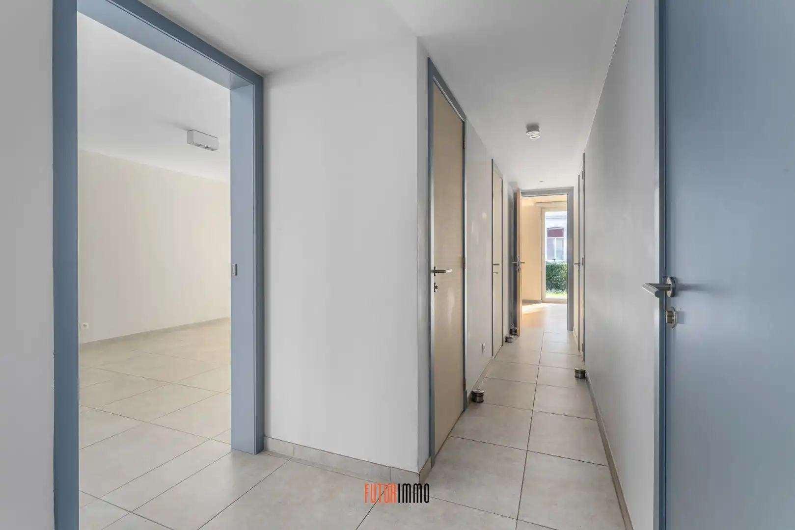 Lichtrijk gelijkvloersappartement met tuintje te Brugge foto 12