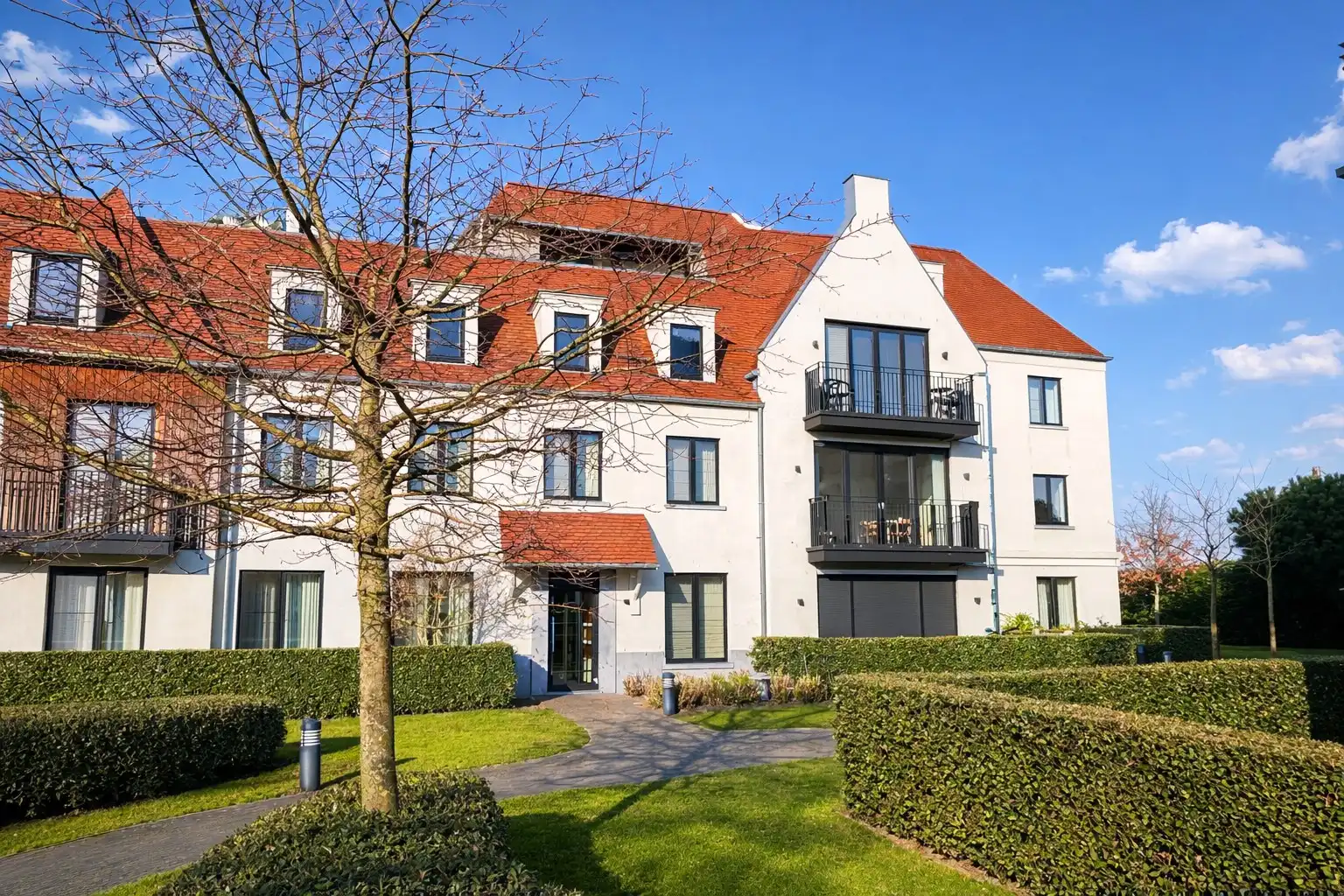 Appartement in villa-residentie met parkeerplaats inbegrepen foto 13