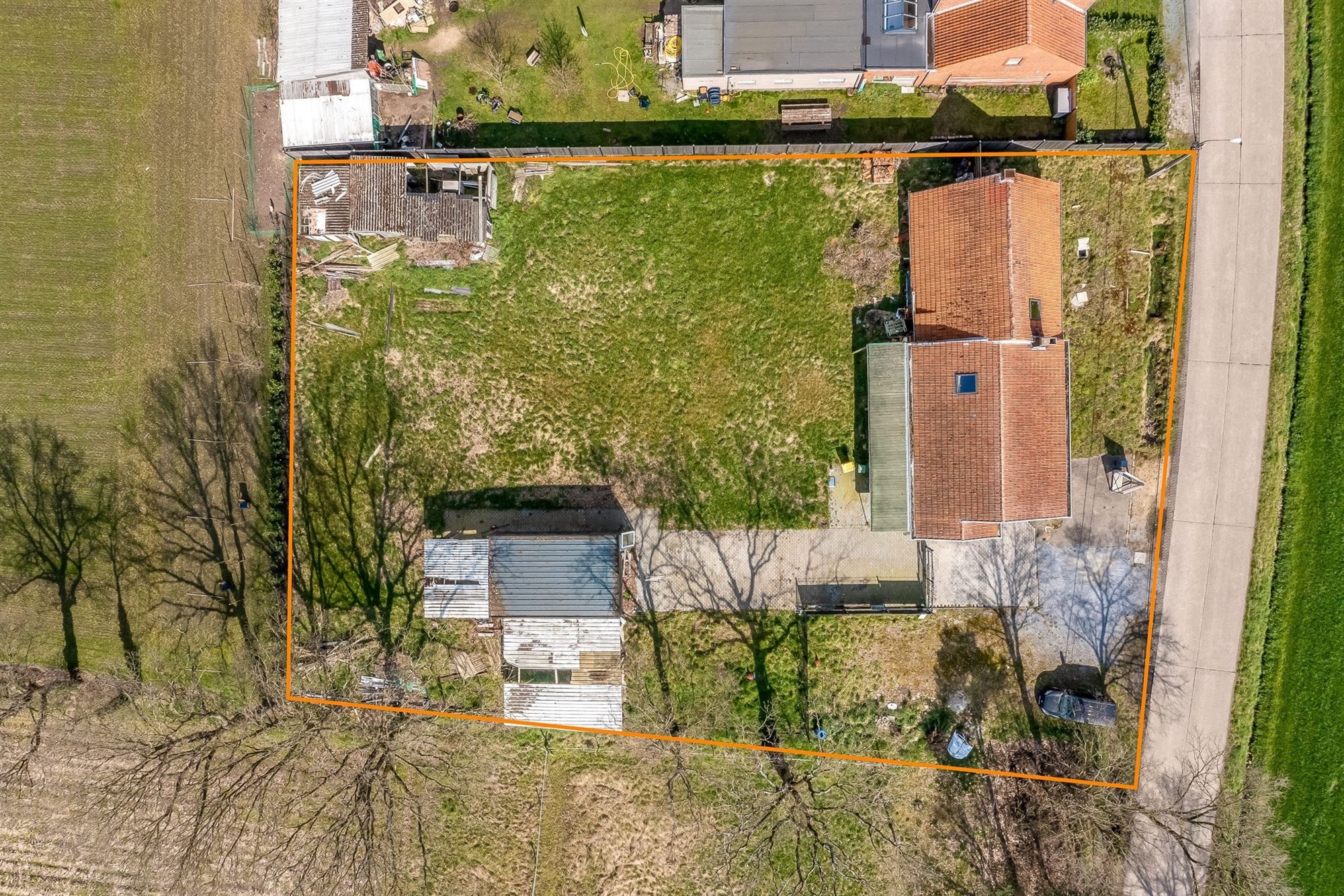 FANTASTISCH GELEGEN, DEELS GERENOVEERDEWONING OP 1817M2! foto 6