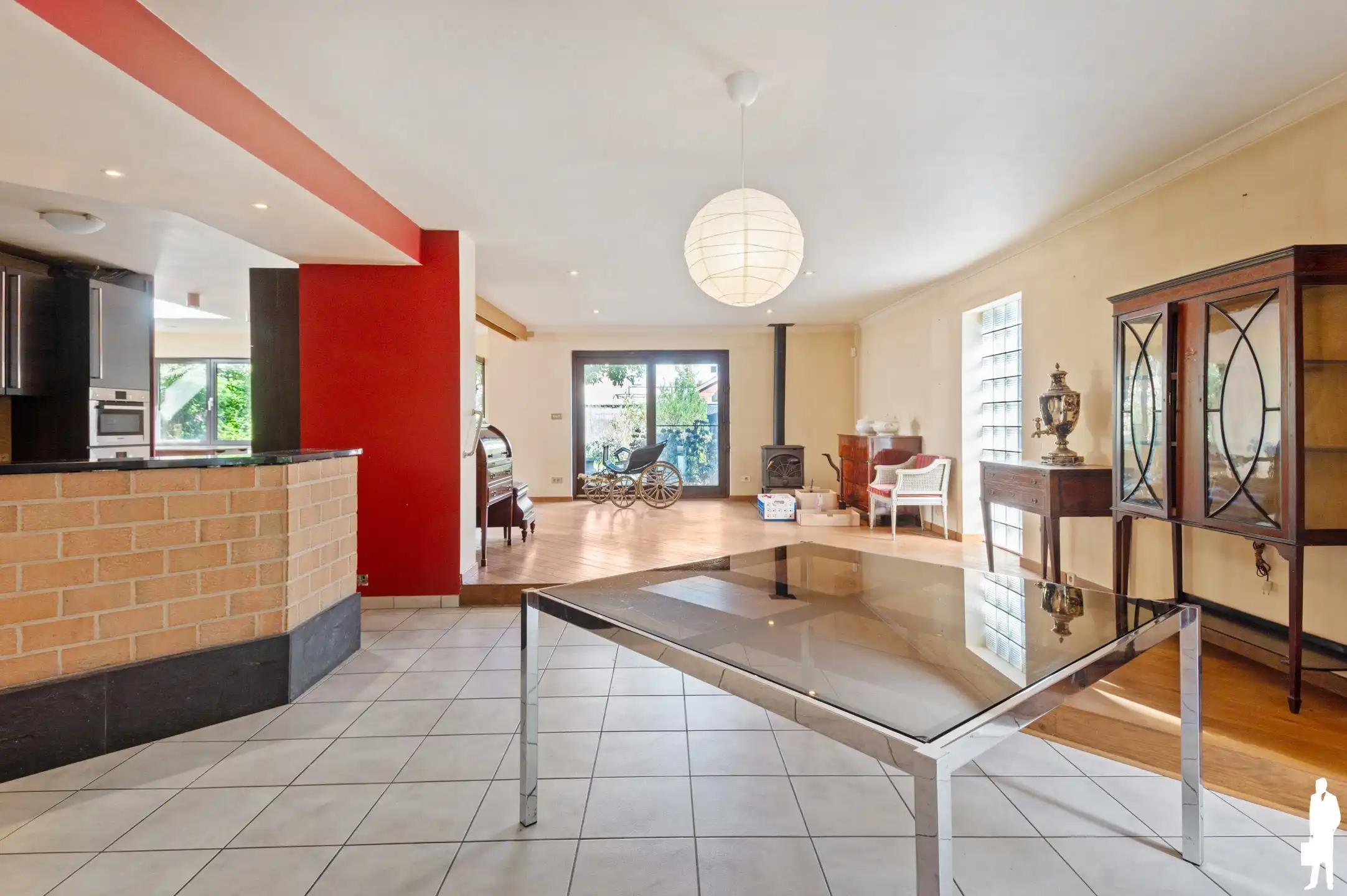 Te renoveren villa in doodlopende straat  foto 5