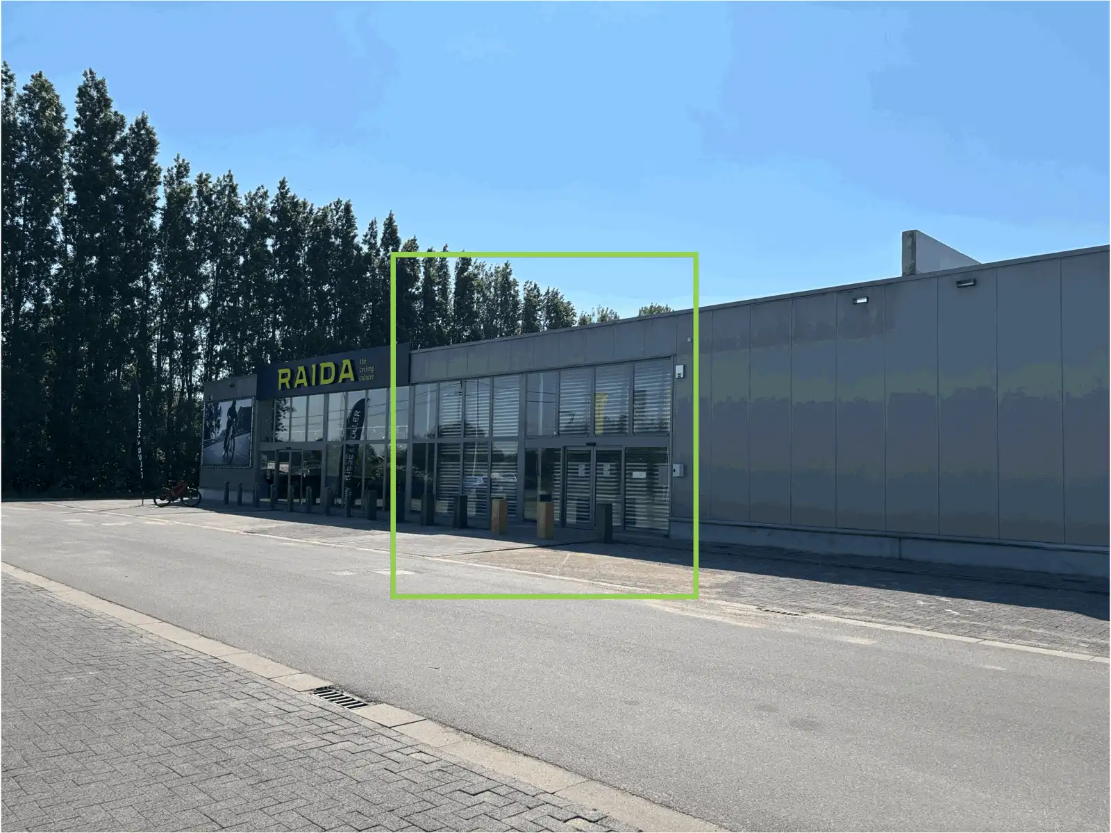 Handelspand 520 m² te huur – Maldegem naast AVA foto {{pictureIndex}}