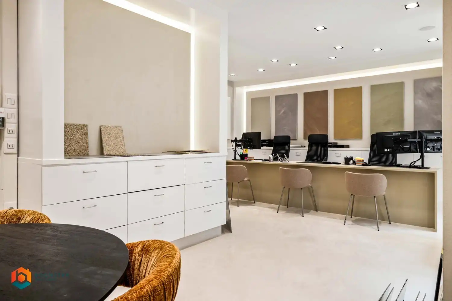 Handelsruimte op toplocatie foto {{pictureIndex}}