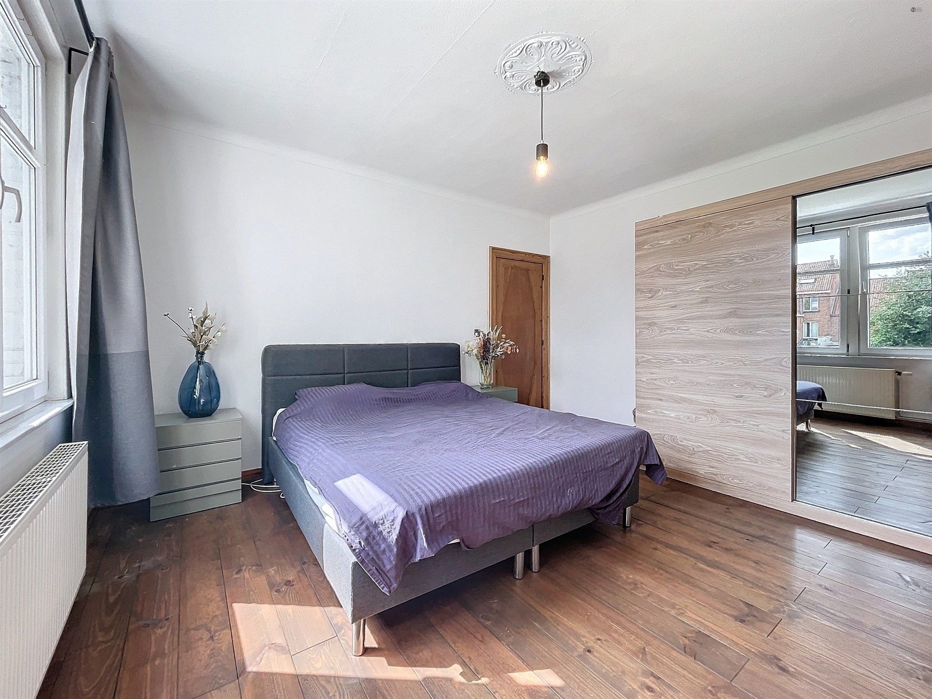 Prachtig herenhuis met 5 slaapkamers en zuid gerichte tuin in Sint-Niklaas. foto 12