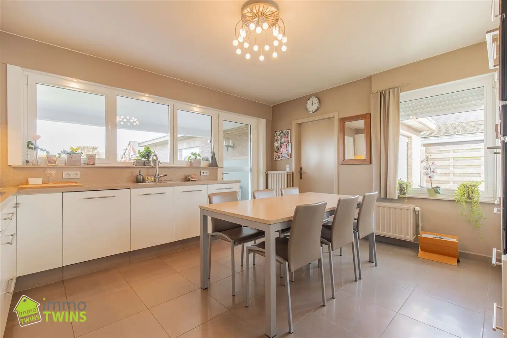 Residentieel gelegen bungalow met 3 slpks in Grembergen foto 6