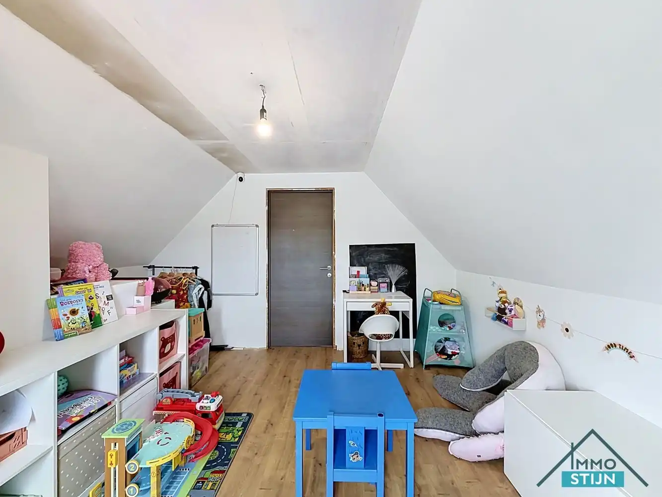 Instapklare woning met werkplaats foto 15