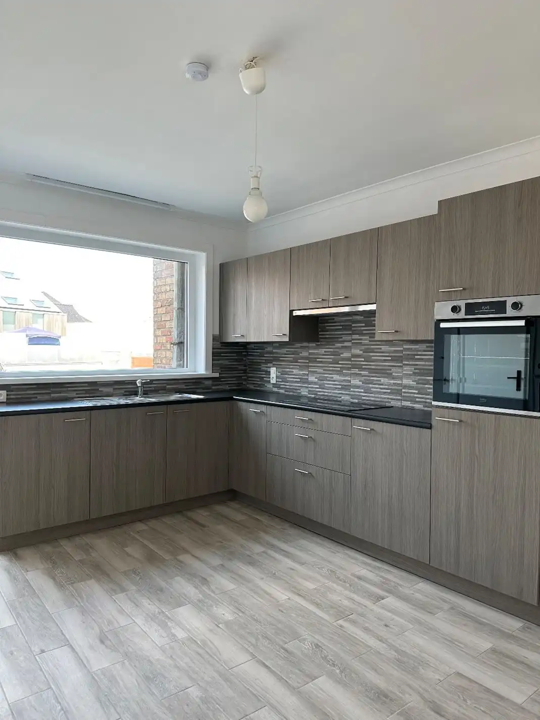 Instapklaar appartement met 2 slaapkamers te Aartrijke foto 6