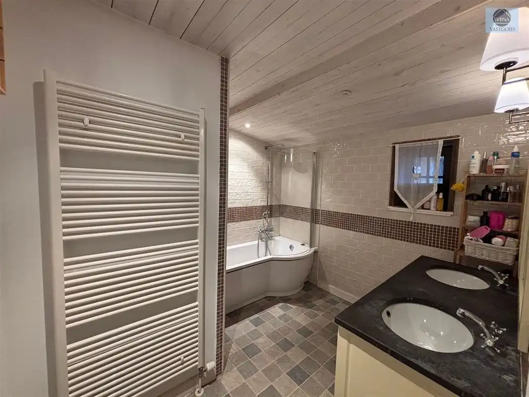KARAKTERVOLLE WONING MET 5 SLAAPKAMERS foto 16