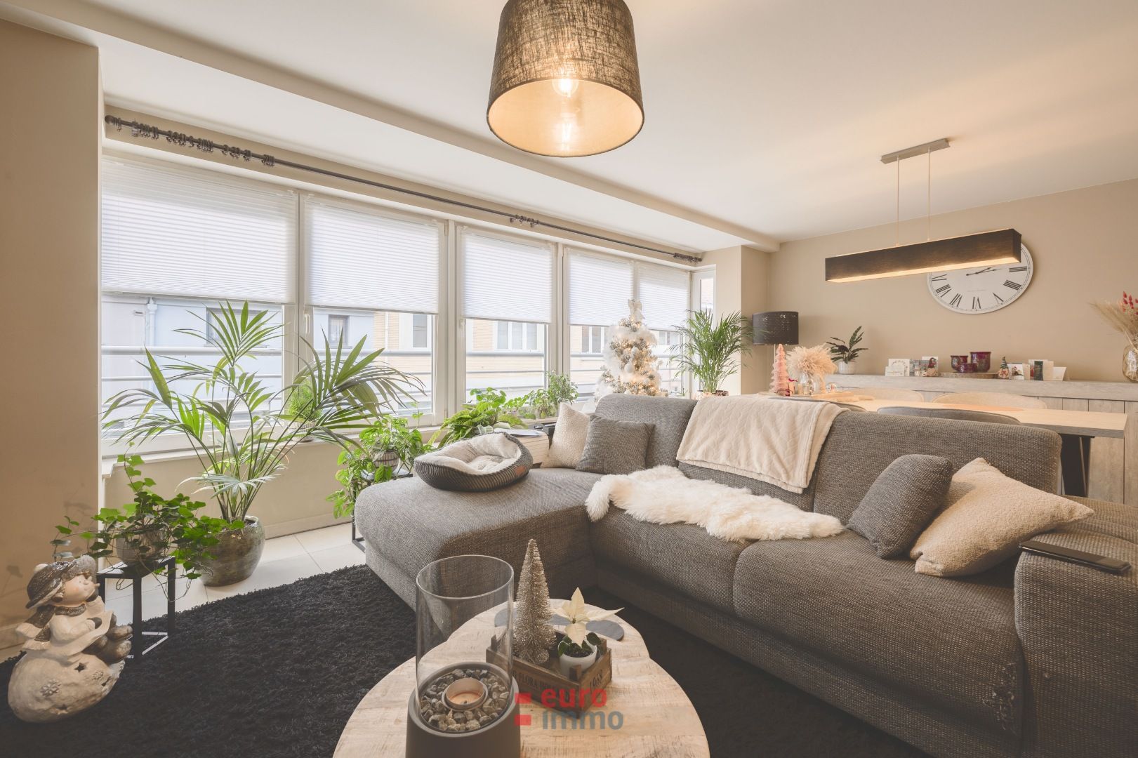 Topappartement met onmiddellijk rendement! foto {{pictureIndex}}