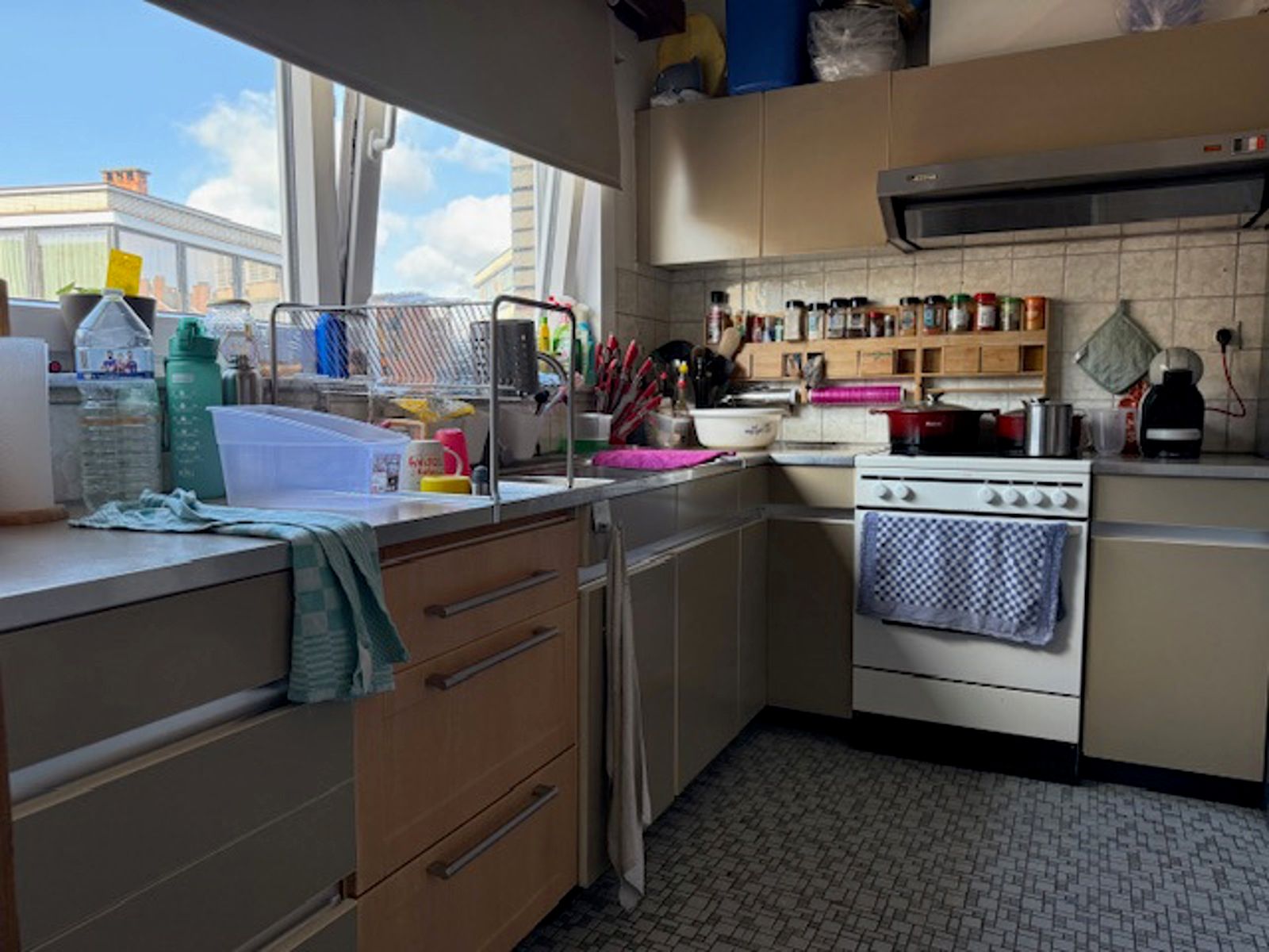 Te huur: 2 slaapkamer appartement in centrum Aalst foto 4