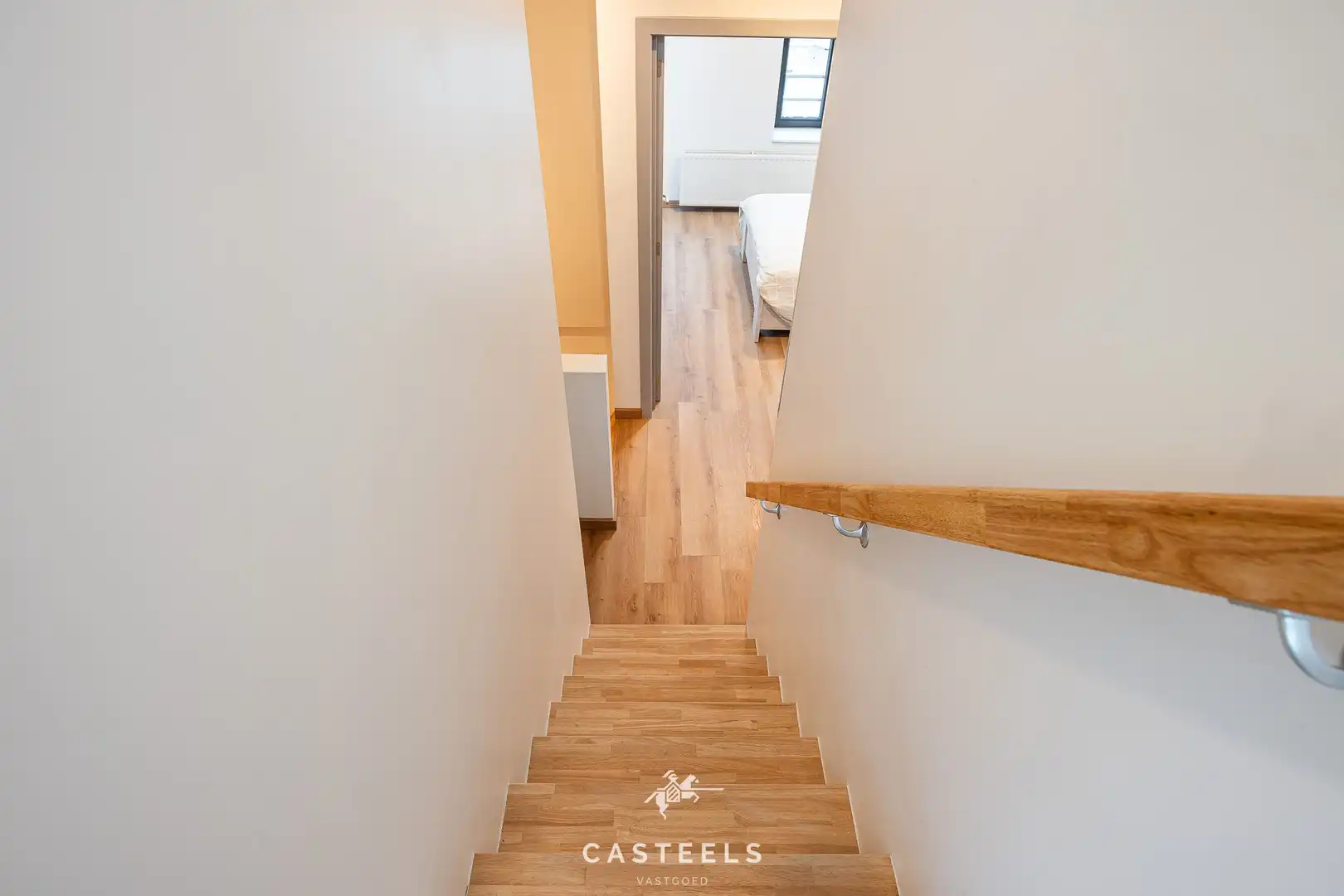 Recent gerenoveerde woning met 5 slpk, koer en terras te Gent foto 20