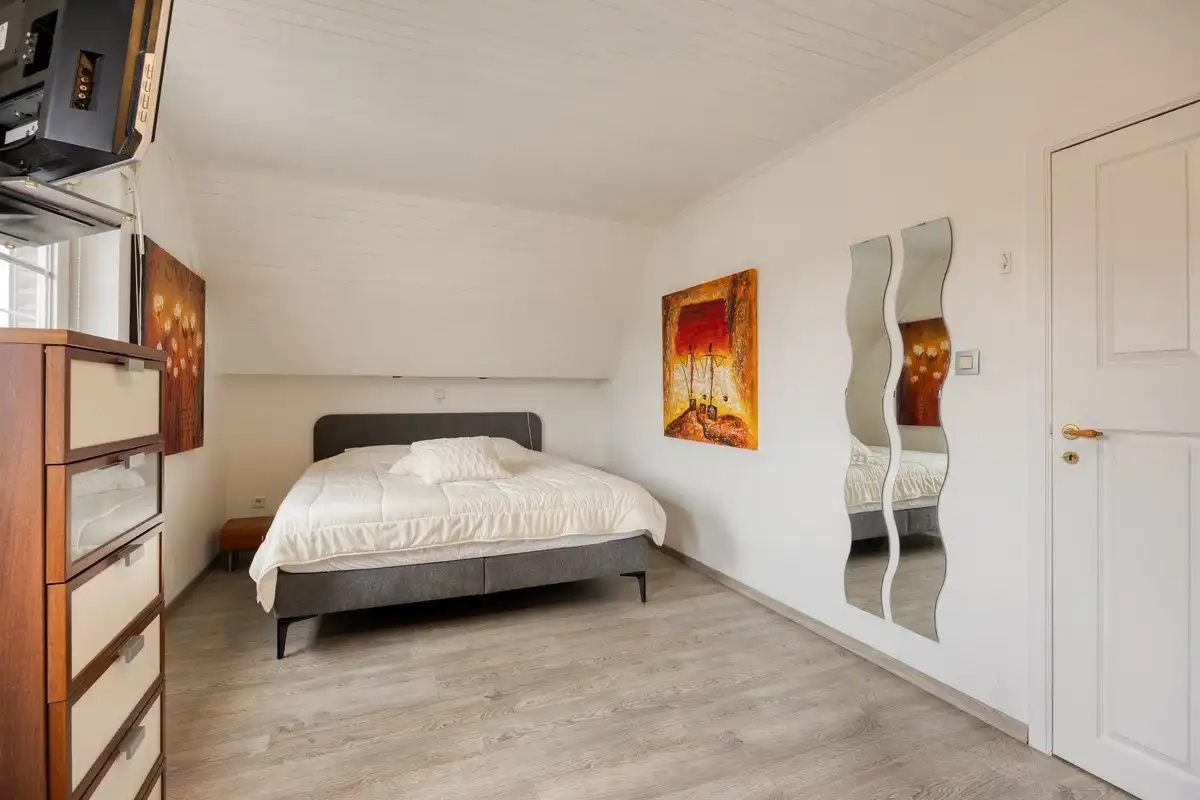 Gezellige, instapklare woning met 4 slaapkamers en prachtige tuin te koop in Mopertingen, Bilzen-Hoeselt foto 19