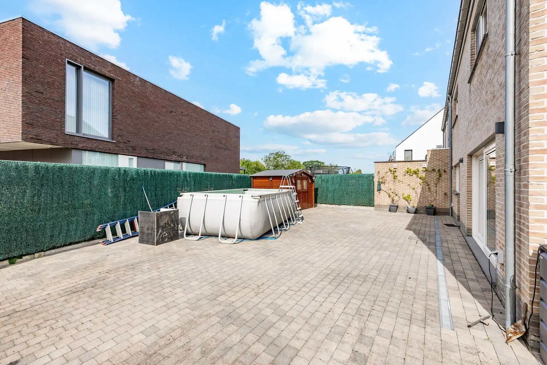 Instapklare halfopen bebouwing met 3 slaapkamers, zonnepanelen en zonnige tuin te Aalst foto 8