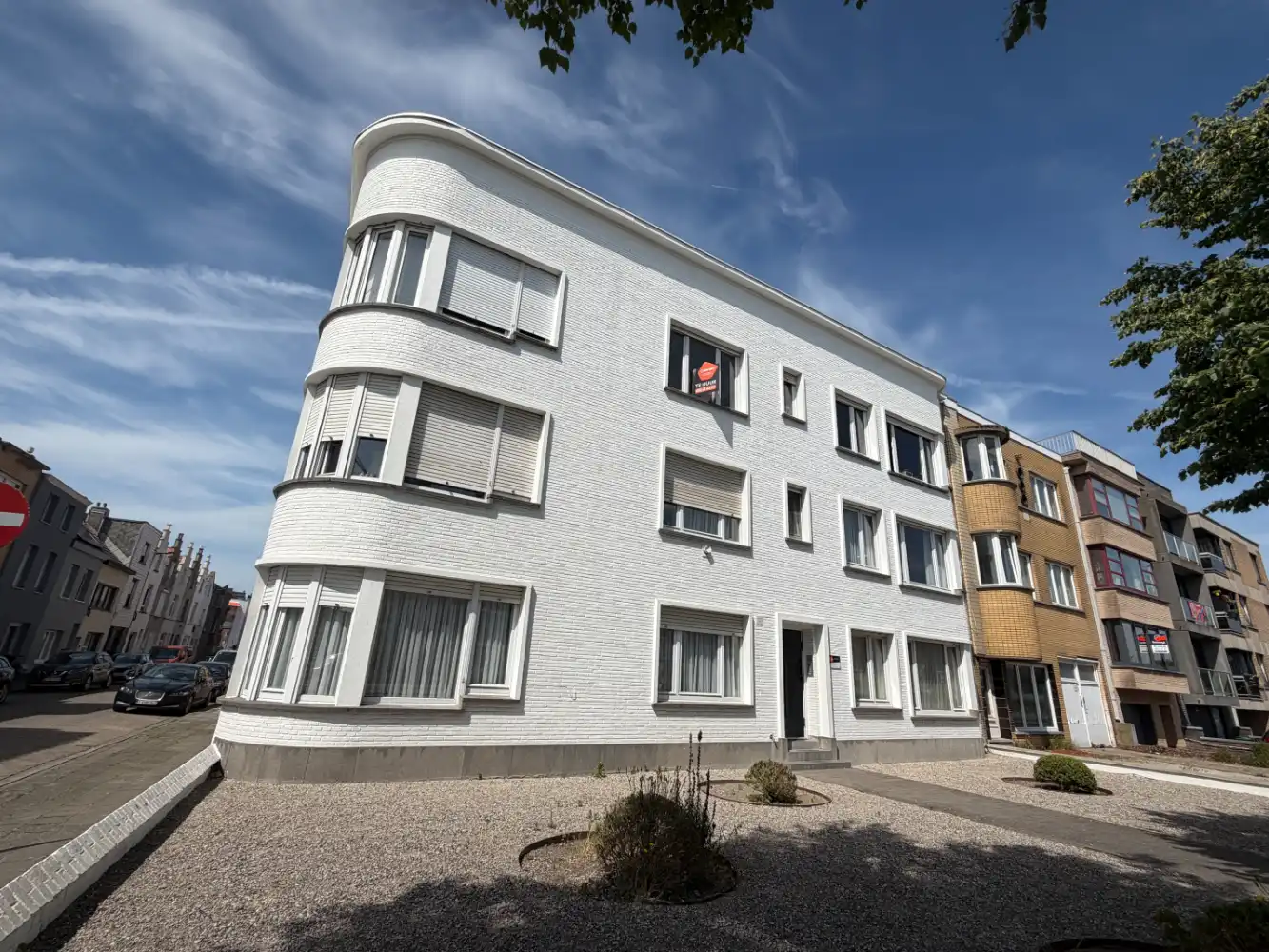 Instapklaar gemeubeld appartement met één slaapkamer. Gelegen op het tweede verdiep in een gebouw zonder lift. foto 5