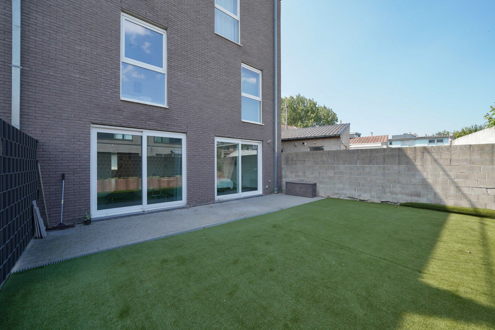 Recent gelijkvloers 2-slaapkamer appartement vlakbij de Spuikom te Bredene foto 13