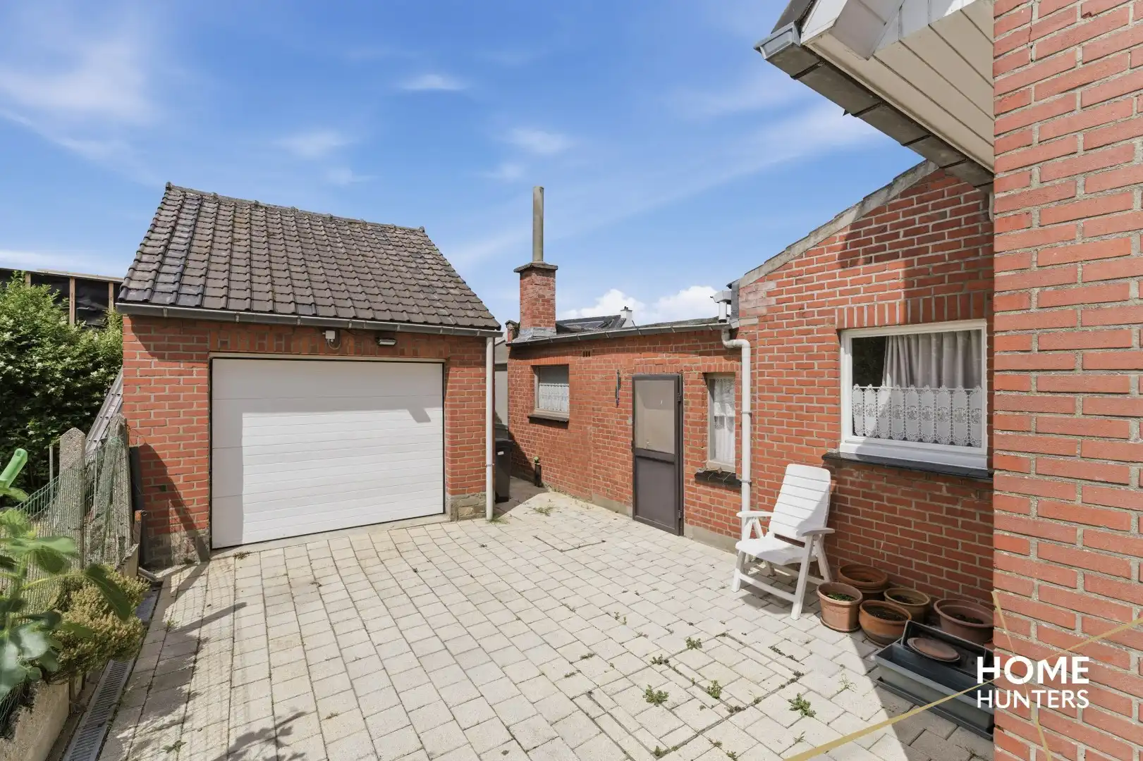 Charmante gezinswoning met zonnige tuin op toplocatie in Ieper foto 20