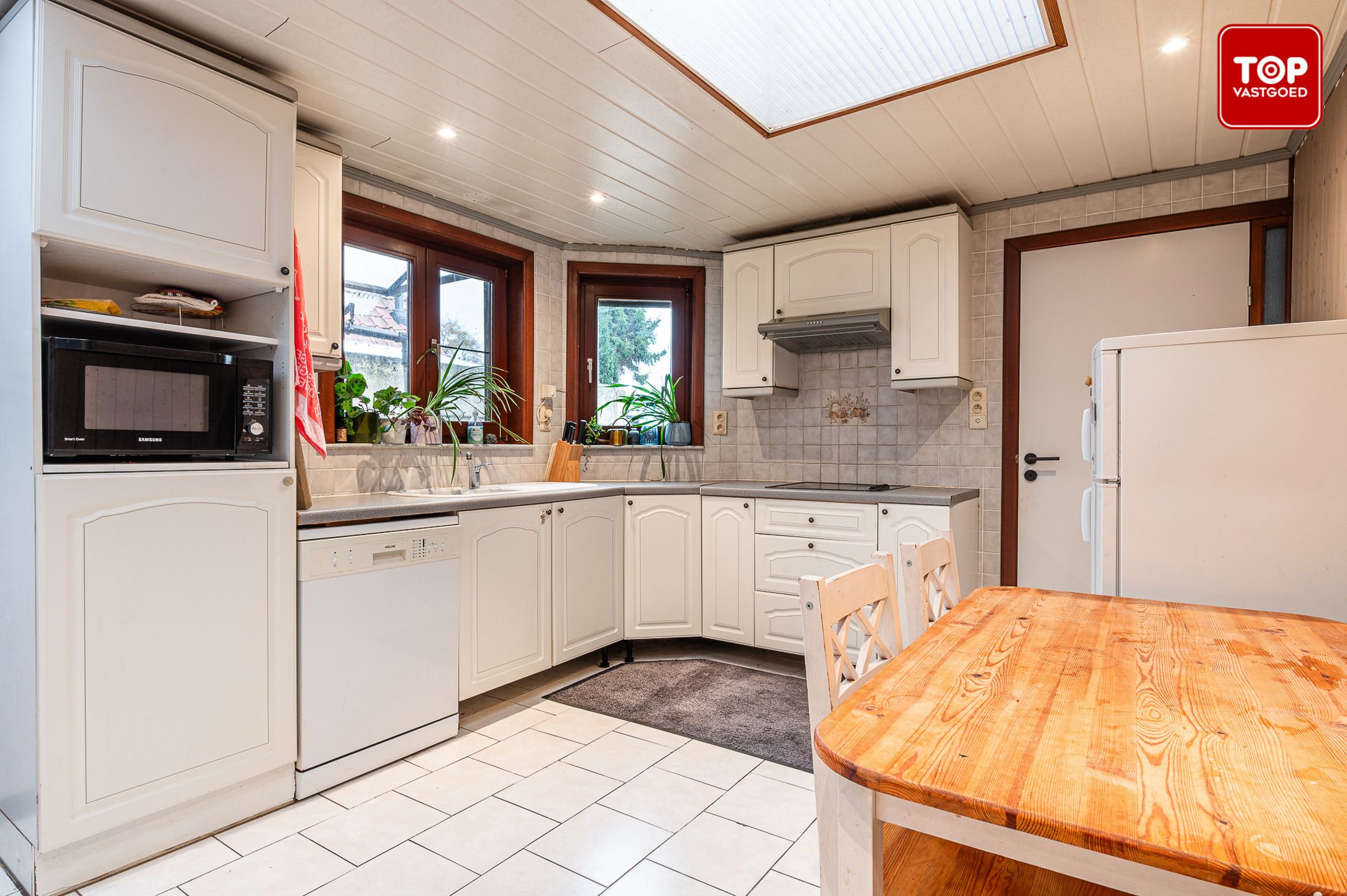 Charmante woning nabij het centrum van Drongen foto 7