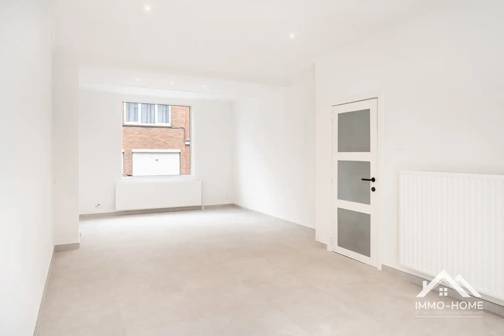 Ruime gerenoveerde burgerwoning !! foto 8