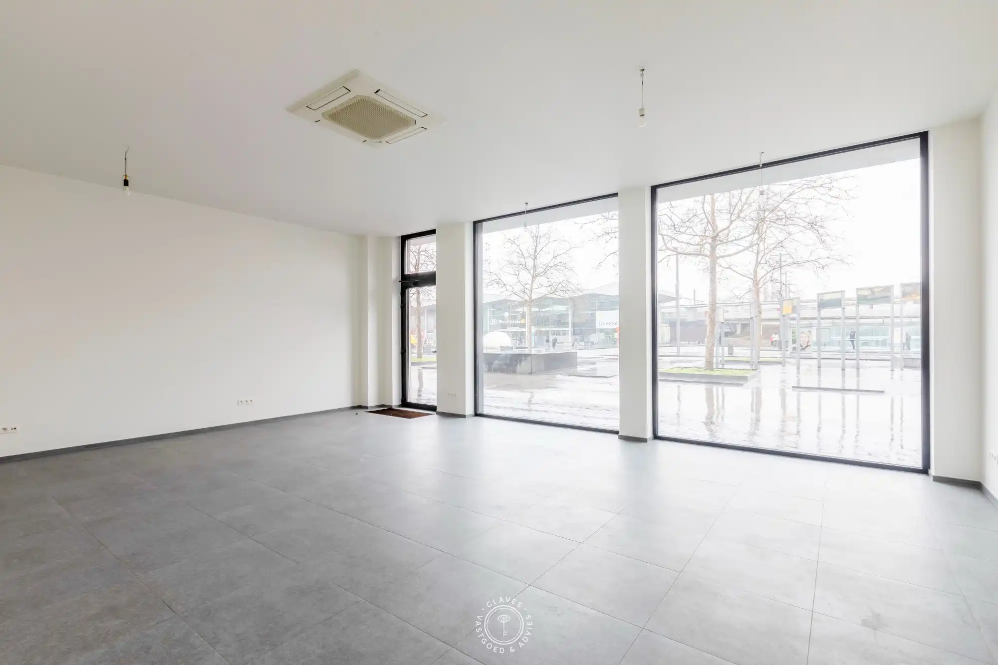 Handelspand te huur – topligging aan station foto 4