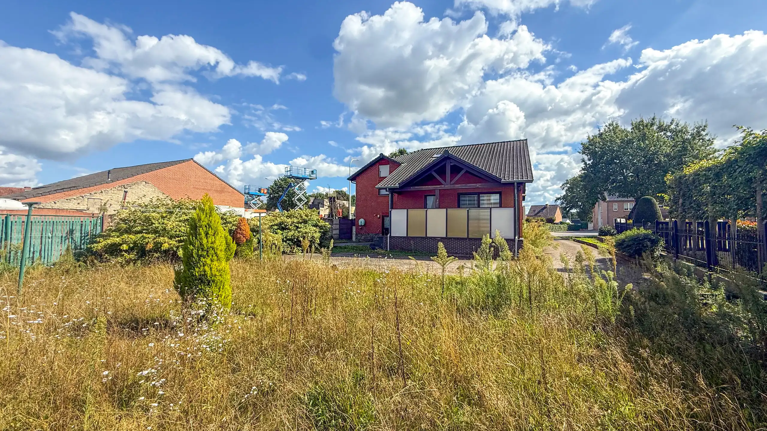 Ruime woning met 4 SLPK op een toplocatie! foto 52