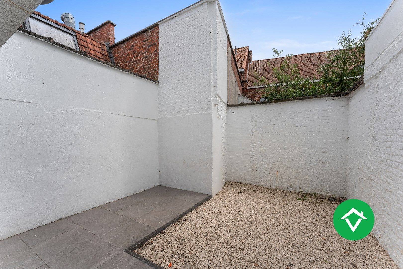 Gerenoveerde woning met 3 slaapkamers en stadstuin in hartje Roeselare foto 9