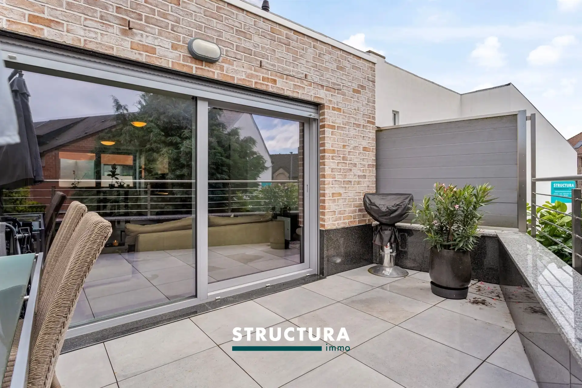 Appartement (2019) met garage en zonneterras vlakbij centrum en treinstation! foto 5