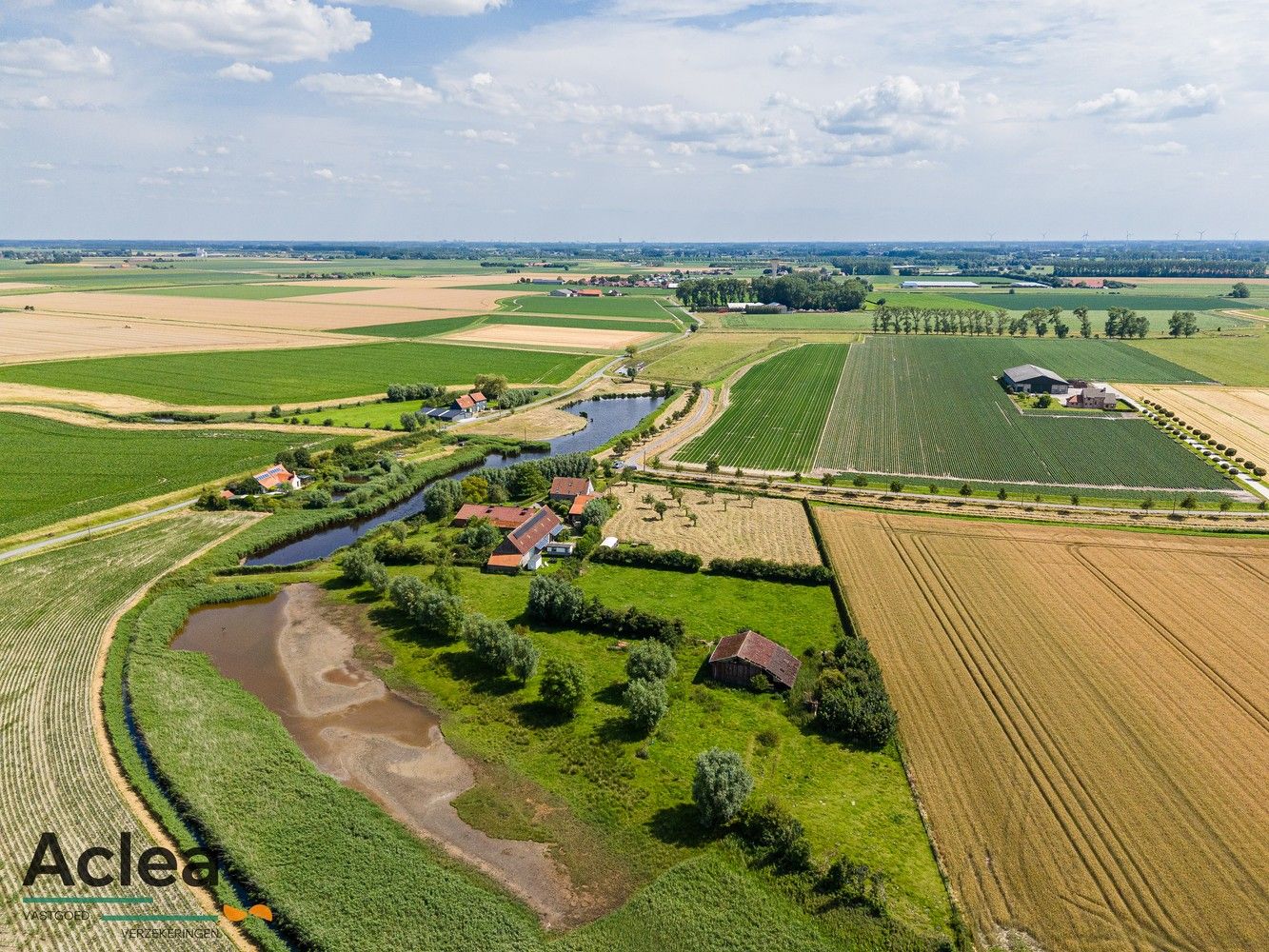 Unieke hoeve aan de Molenkreek in Sint-Margriete met vakantiewoningen en schuur foto 15