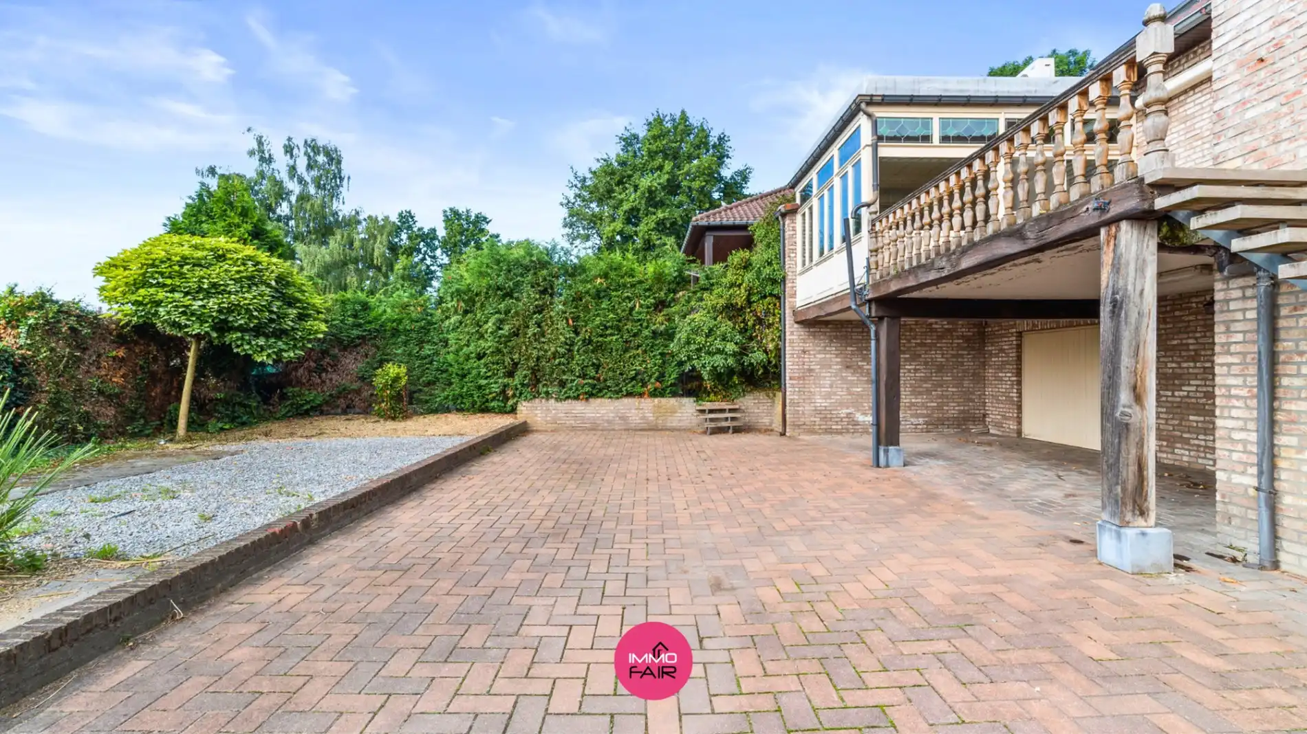 Woning met loods met 5 slaapkamers op 15 minuutjes van Maastricht! foto 9