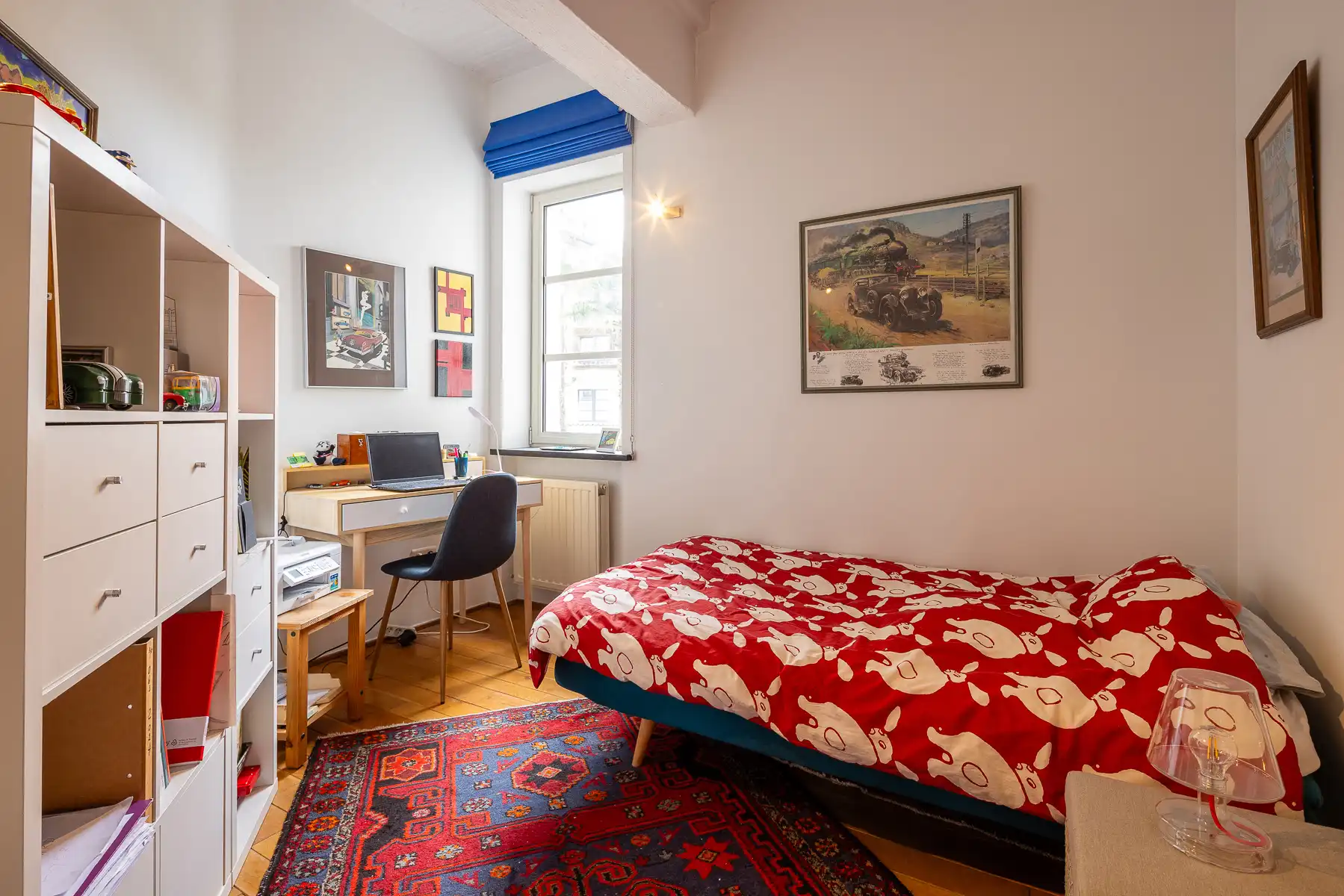 Ruim, lichtrijk appartement met tuin. Rustige locatie foto 11