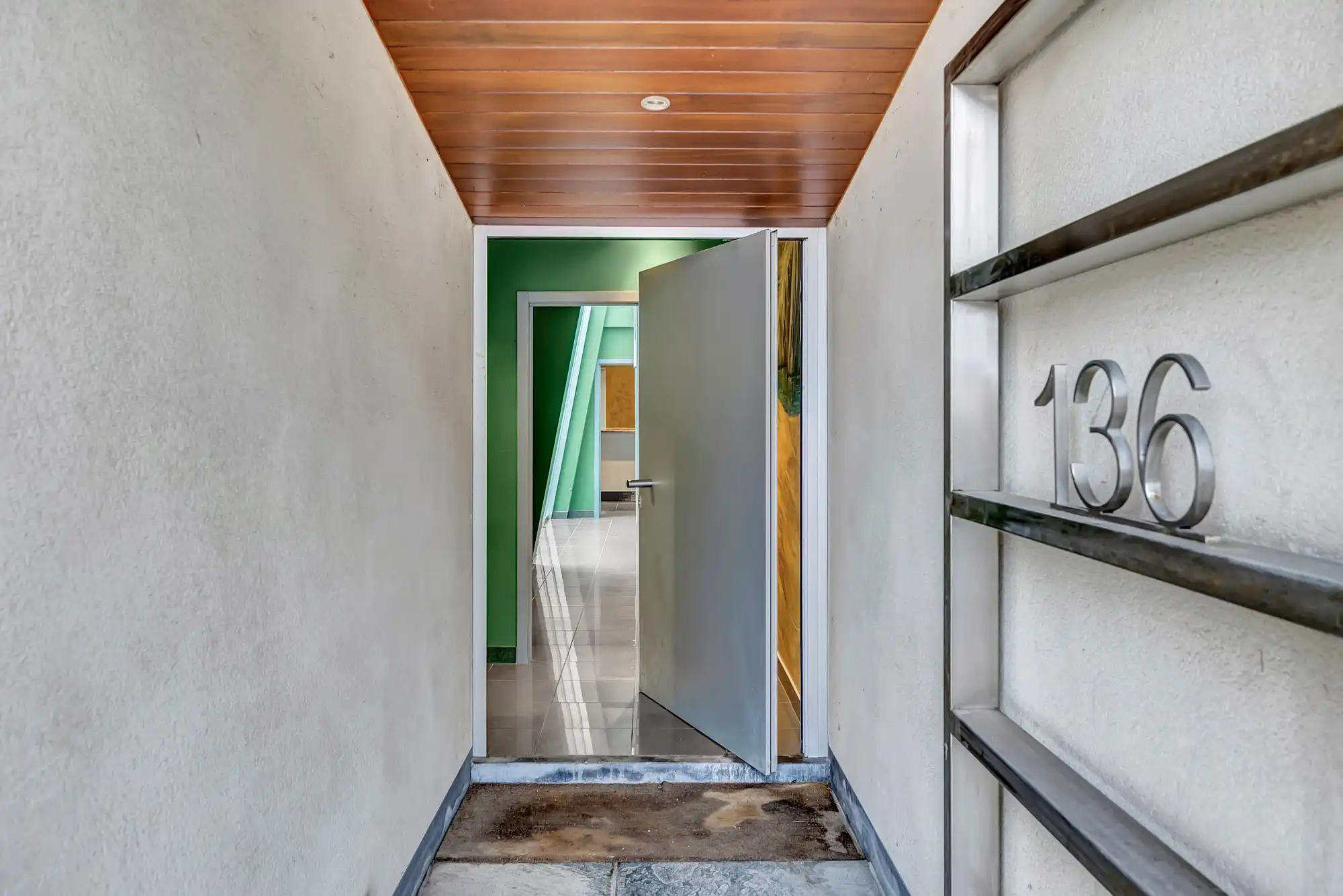 Unieke architectenwoning vlakbij het centrum van Roeselare foto 2