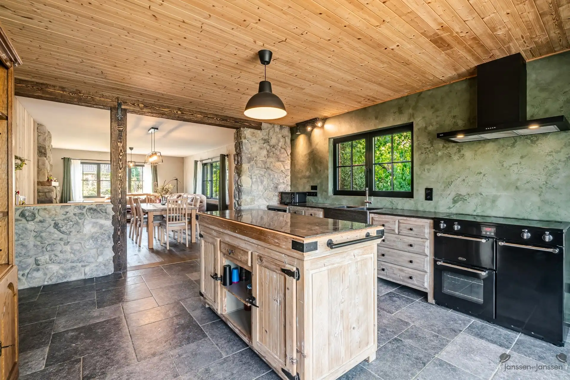 Karaktervolle woning met uitbreidingsmogelijkheden en ruime tuin foto 10