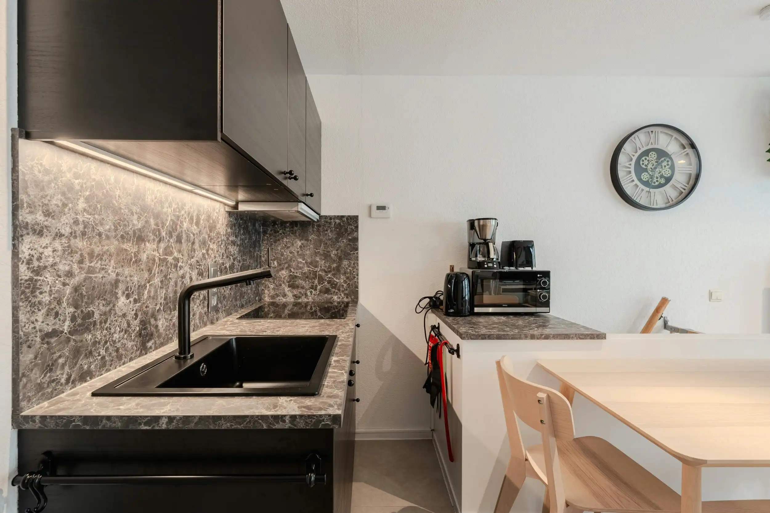 Uniek 1-slaapkamerappartement te koop vlakbij zee te Oostende foto 6