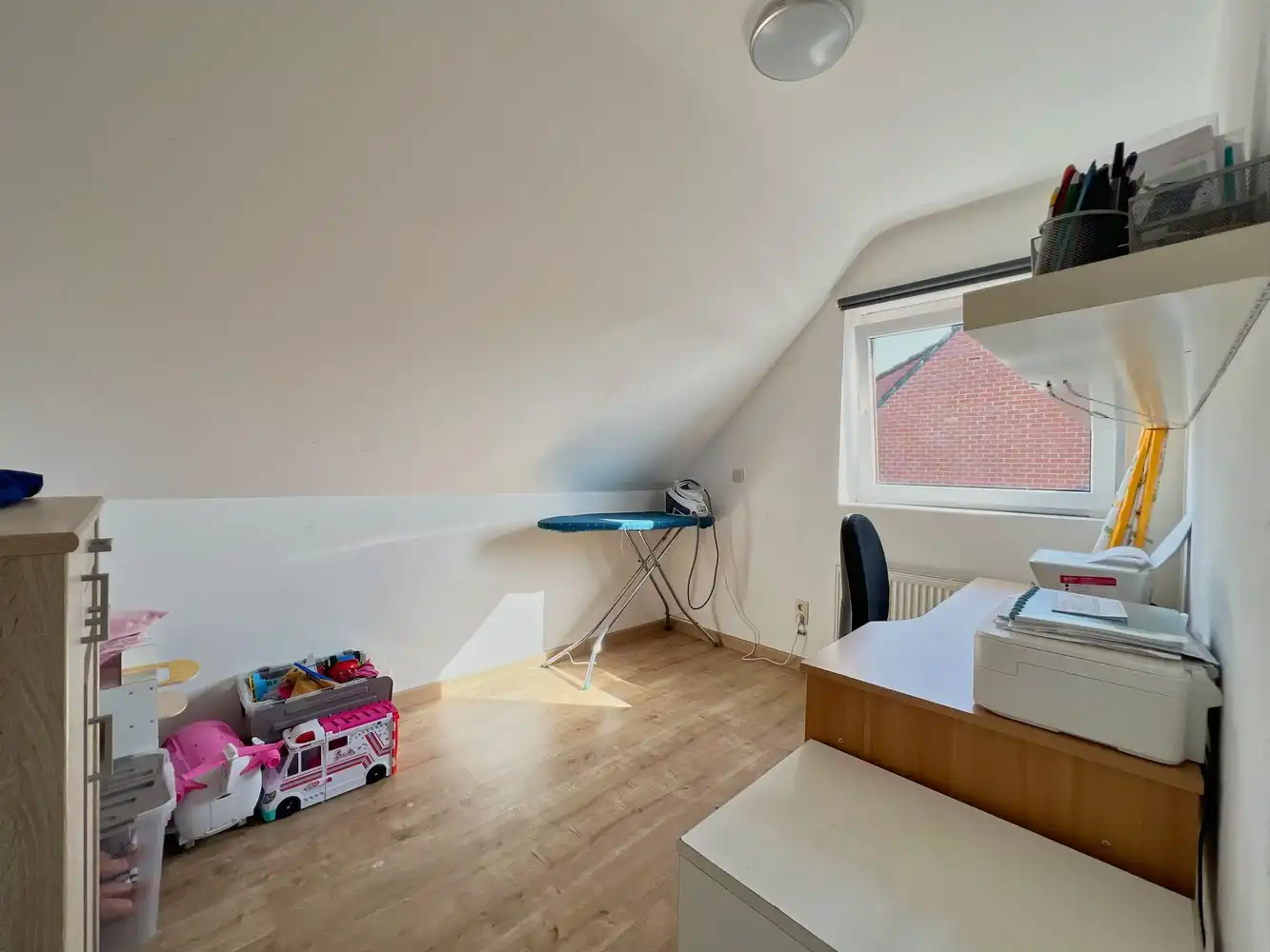 Recente, energiezuinige woning met zonnige tuin (344m²)! foto 10