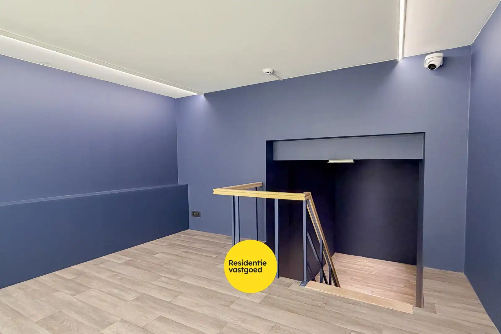 Uitzonderlijke investeringsopportuniteit in Galerij Ter Steeghere – hartje Brugge foto 13