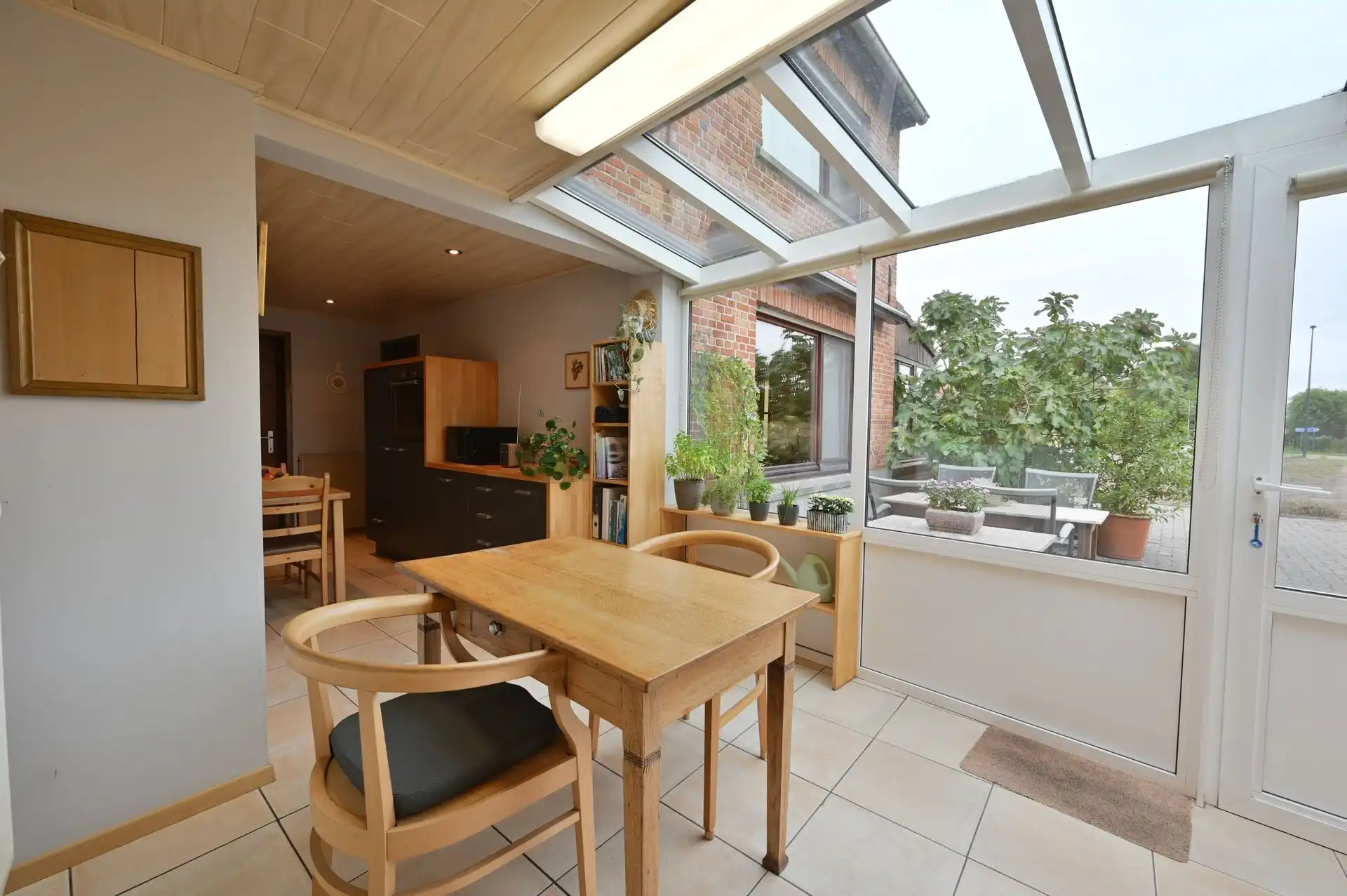 Karaktervolle woning met 4 slpks en prachtige tuin op een toplocatie foto 19