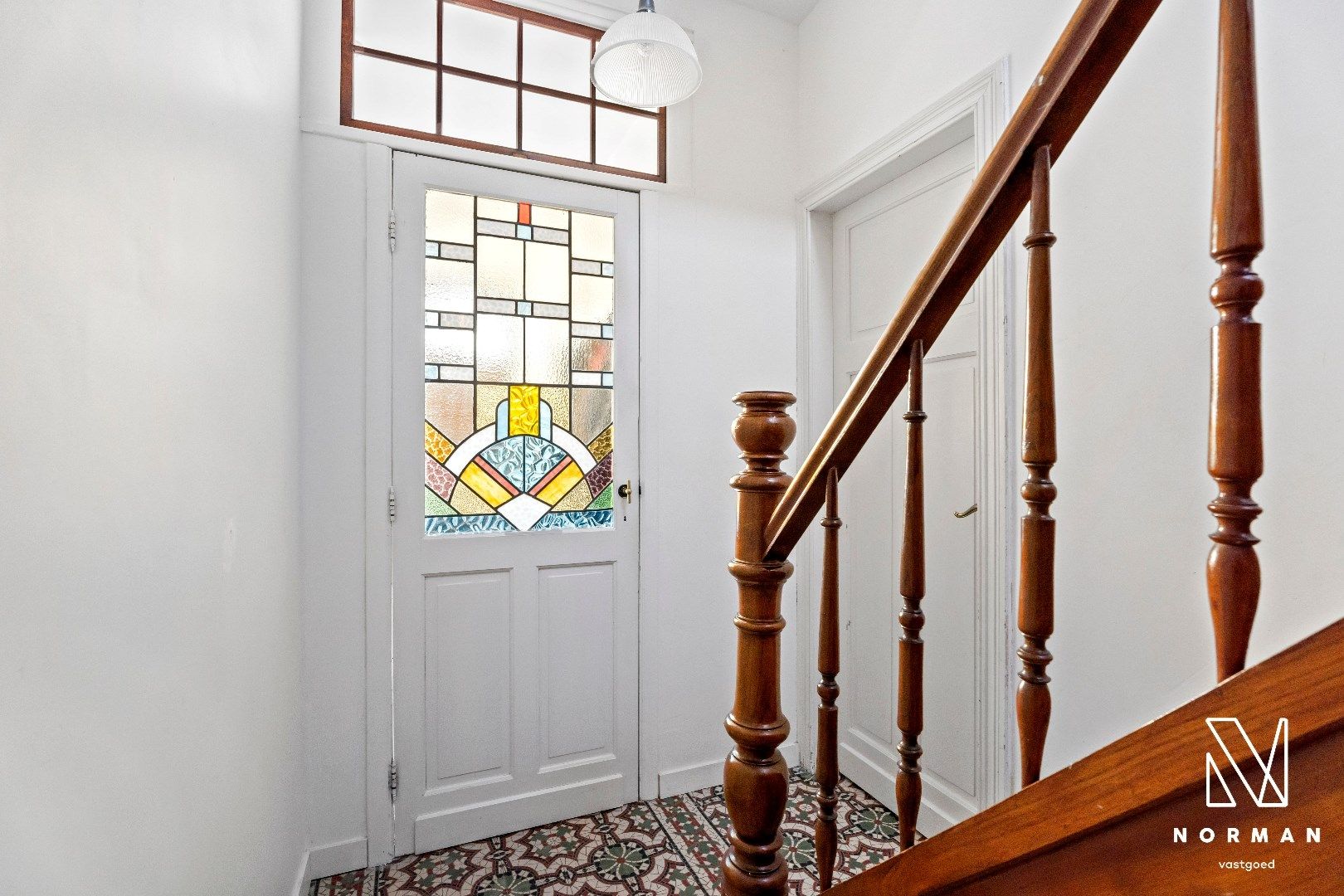 Charmante instapklare woning in Deerlijk! foto 8