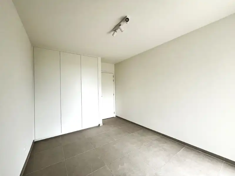 1 slaapkamer appartemnt met groot terras en garage foto 15