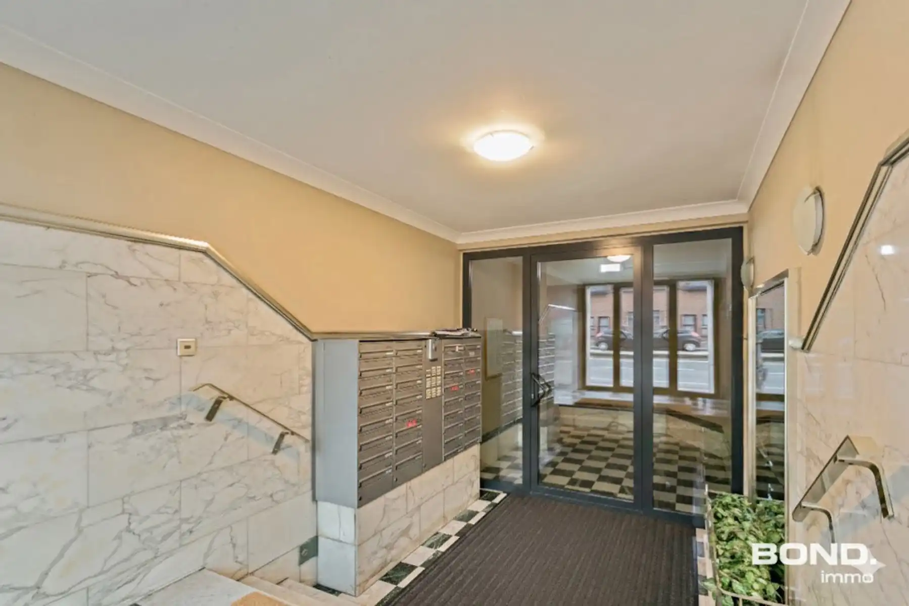 Instapklaar 3-slaapkamerappartment met parking in Leuven foto 24