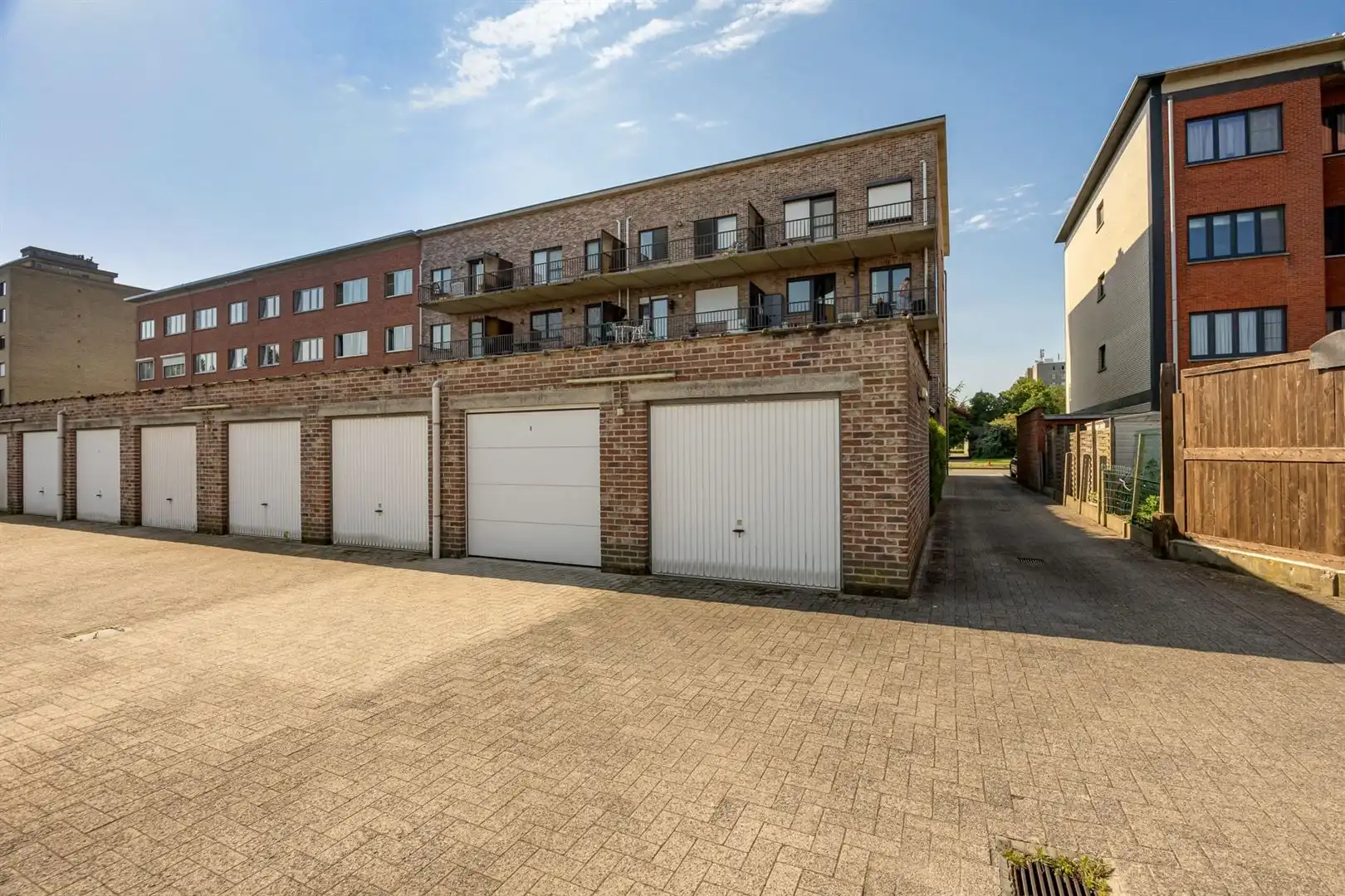 Gelijkvloers appartement met tuin en garagebox  foto 13