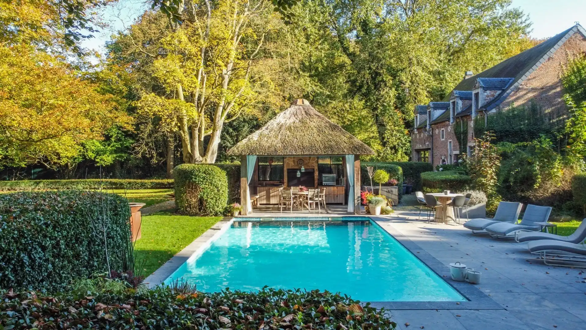 Een prachtig kasteeldomein van ca. 1 hectare foto 4