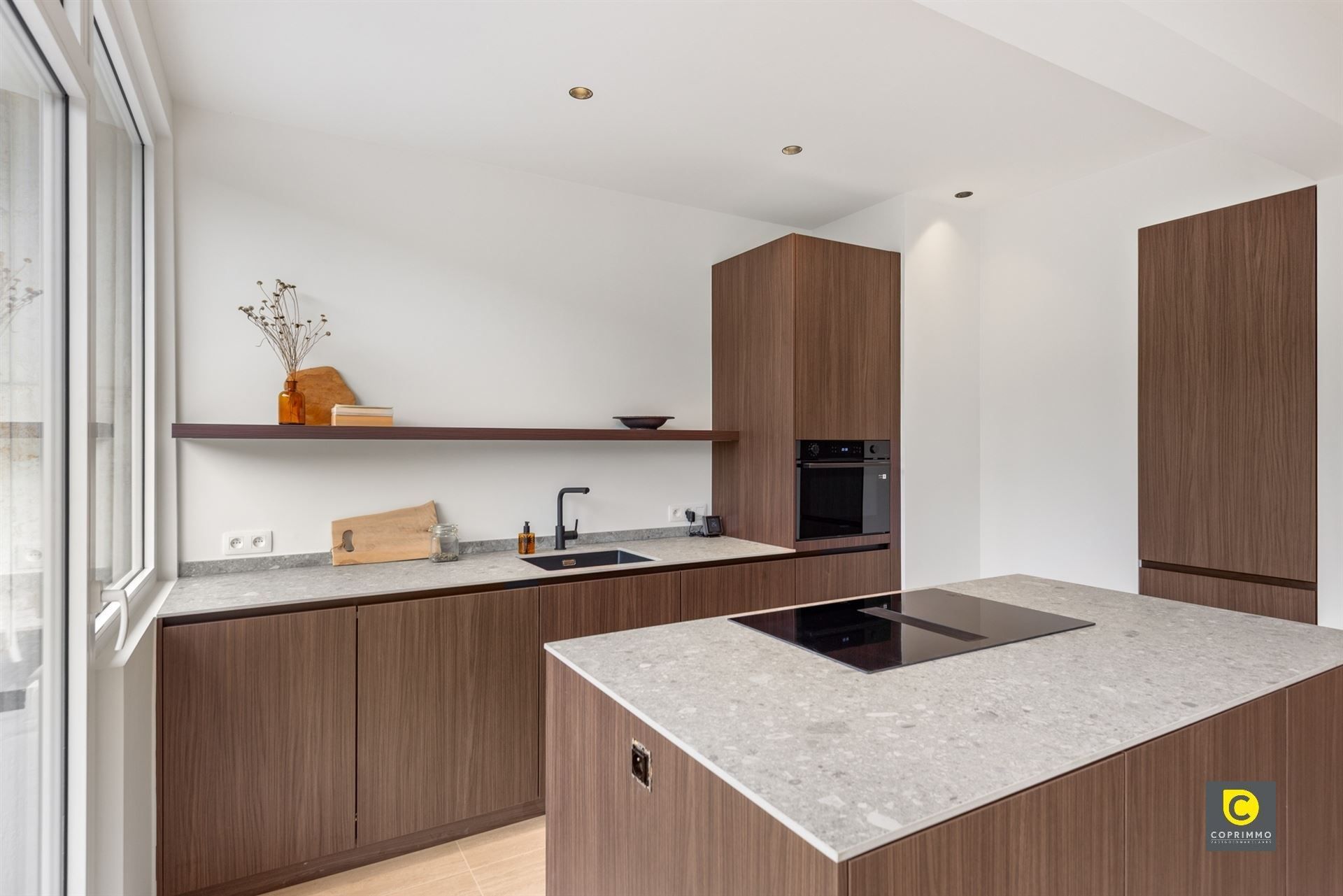 Gerenoveerde parel met 3 slaapkamers op toplocatie! foto 5